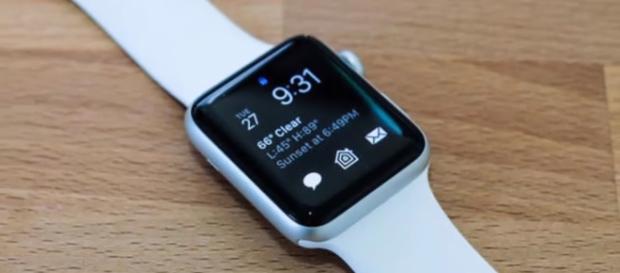 Apple Watch 3 vs Apple Watch 2- Here’s how the two might differ in terms of specs - Miror Pro/YouTube screenshot Apple Watch 3 vs Apple Watch 2- Here’s how the two might differ in terms of specs - Miror Pro/YouTube screenshot