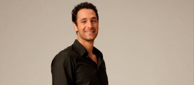 Stasera su Canale 5, Ti presento un amico con Raul Bova Stasera su Canale 5, Ti presento un amico con Raul Bova
