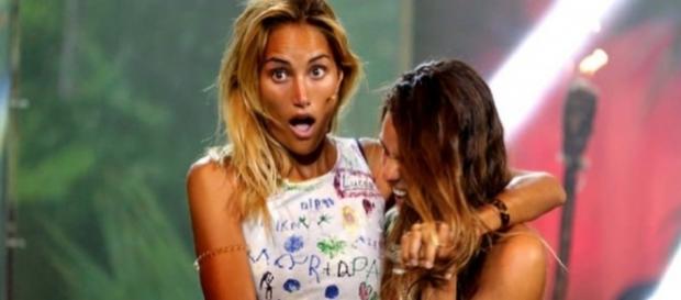 Alba Carrillo y Laura Matamoros durante la gran final de 'Supervivientes' Alba Carrillo y Laura Matamoros durante la gran final de 'Supervivientes'