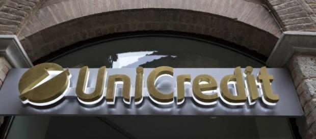 Attacco hacker a Unicredit: 400mila clienti interessati Attacco hacker a Unicredit: 400mila clienti interessati