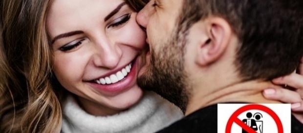 Atualmente os casais estão optando por namorarem mais ou morarem juntos, antes de colocarem as alianças Atualmente os casais estão optando por namorarem mais ou morarem juntos, antes de colocarem as alianças