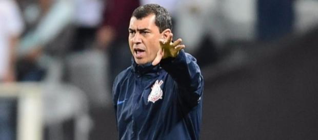 Carille cita Jô e deve poupar jogadores na Sul-Americana. ( Foto: Rerodução) Carille cita Jô e deve poupar jogadores na Sul-Americana. ( Foto: Rerodução)