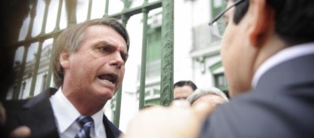 Jair Bolsonaro: Mito ou polêmico? (Foto:Reprodução/Facebook) Jair Bolsonaro: Mito ou polêmico? (Foto:Reprodução/Facebook)