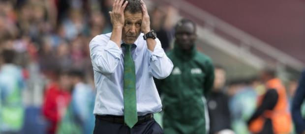 Juan Carlos Osorio explotó contra los árbitros y se fue expulsado ... - univision.com Juan Carlos Osorio explotó contra los árbitros y se fue expulsado ... - univision.com