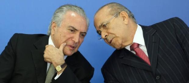 Ministro e homem de confiança de Temer, Eliseu Padilha se mostra tranquilo sobre possível vitória do presidente na Câmara. Ministro e homem de confiança de Temer, Eliseu Padilha se mostra tranquilo sobre possível vitória do presidente na Câmara.