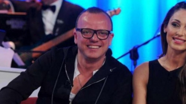 In alto Gigi D'Alessio e Anna Tatangelo