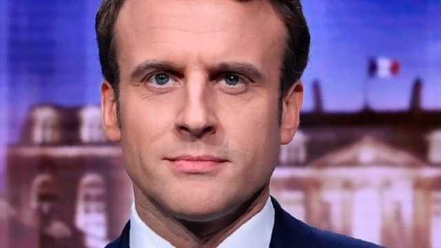 Une tentative de piratage du mouvement d'Emmanuel Macron !