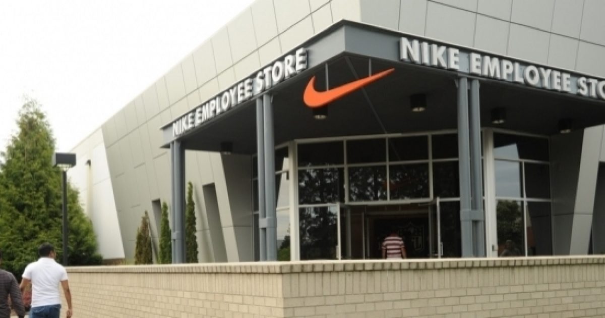 Nike reduces top executives' major salaries following difficult year