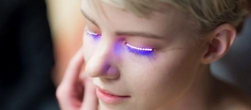 Fashion of the future: interactive led f lashes.lashes . scienews.com