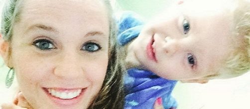 'Counting On' star Jill Duggar Dillard with son Israel / Photo via Jill Duggar , Instagram