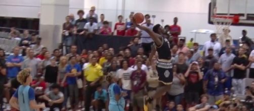 Zion Williamson flushes home a powering dunk - MaxPreps/Youtube