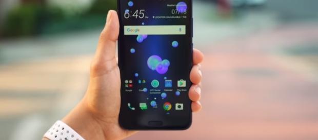 Google Pixel 2/ Krystal Key/ Youtube Screenshot Google Pixel 2/ Krystal Key/ Youtube Screenshot