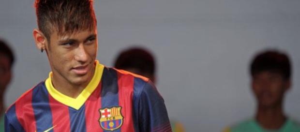 Le transfert du milieu brésilien Neymar au PSG Le transfert du milieu brésilien Neymar au PSG
