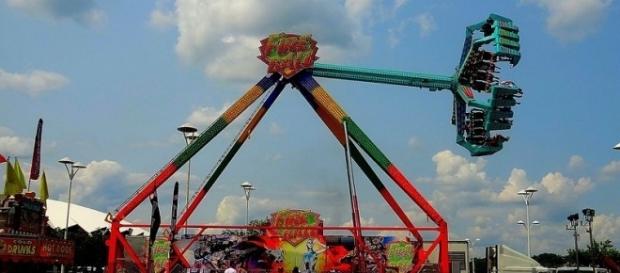 Photo Fire Ball ride via Wikimedia by Corey Coyle/CC BY-3.0 Photo Fire Ball ride via Wikimedia by Corey Coyle/CC BY-3.0
