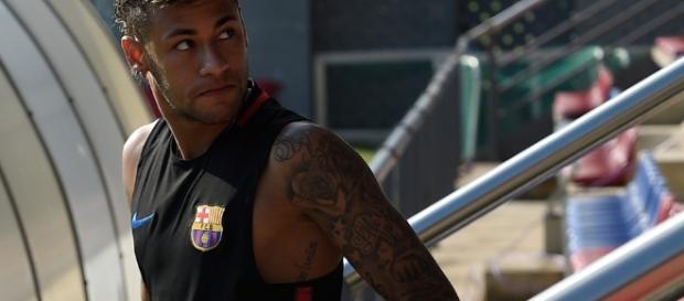 PSG aguarda resposta do astro Neymar PSG aguarda resposta do astro Neymar