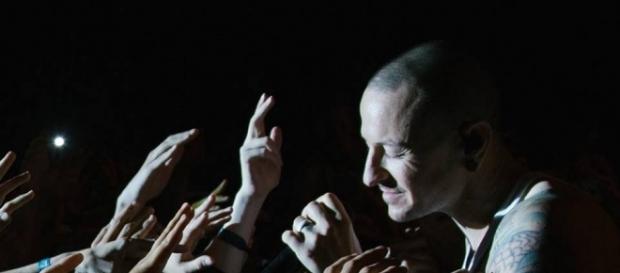 The family already confirmed a public viewing for Chester Bennington's funeral (via Facebook/Linkin Park) The family already confirmed a public viewing for Chester Bennington's funeral (via Facebook/Linkin Park)