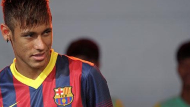 Le transfert du milieu brésilien Neymar au PSG