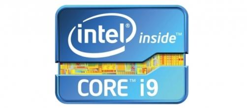 Check the latest information on Intel Core i9 based on Skylake architecture (via YouTube - Technopark)