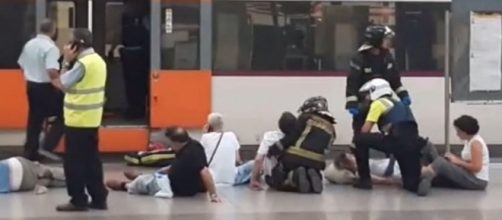 Photo scene after the train crash in Barcelona, Spain [Image: YouTube/Cities of the World]