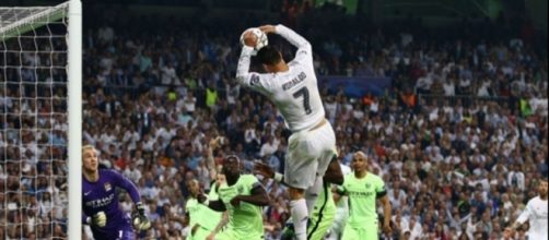 Ronaldo marquant de la main face à Manchester City le 4 Mai 2016 - BPI/Shutterstock/SIPA