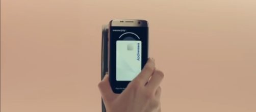 The contactless payment solution might be available even to non-Samsung users. (via SamsungPay/Youtube)