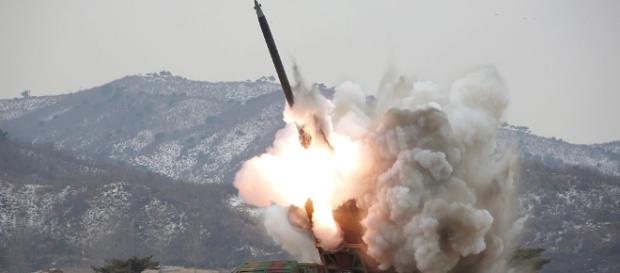 Corea del Norte lanza un misil balístico hacia el mar del Japón ... - sputniknews.com Corea del Norte lanza un misil balístico hacia el mar del Japón ... - sputniknews.com