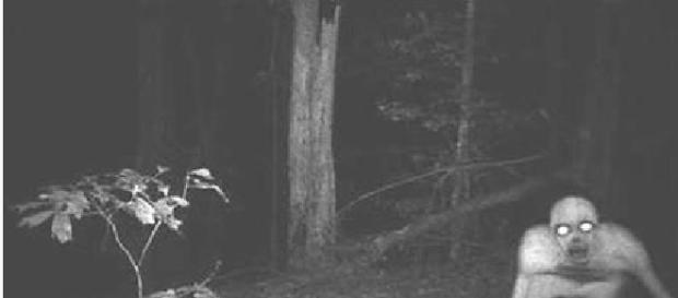 Fantasmas existem ou não? Essas fotos poderão te deixar em dúvida (Foto/Google) Fantasmas existem ou não? Essas fotos poderão te deixar em dúvida (Foto/Google)