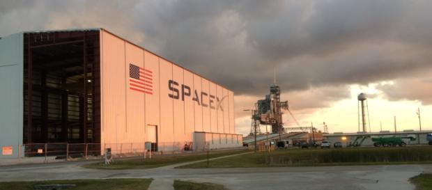 SpaceX - Image Credit: Wikimedia Creative Commons SpaceX - Image Credit: Wikimedia Creative Commons