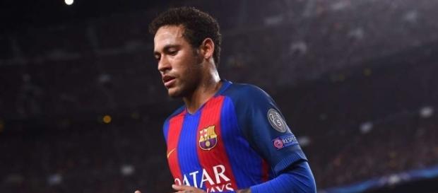 Neymar está muy cerca del París Saint-Germain Neymar está muy cerca del París Saint-Germain