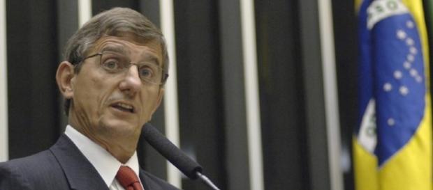 Perondi mandou recado aos deputados da base Perondi mandou recado aos deputados da base