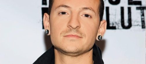 Chester Bennington: funerali privati per il frontman dei Linkin Park - ondamusicale.it