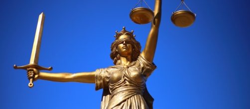 Lady Justice (Photo Courtesy Pixabay)