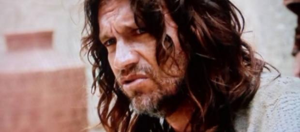 Ator Vitor Hugo vive Jeremias na novela 'O Rico e Lázaro' (Foto: Reprodução/Record TV) Ator Vitor Hugo vive Jeremias na novela 'O Rico e Lázaro' (Foto: Reprodução/Record TV)