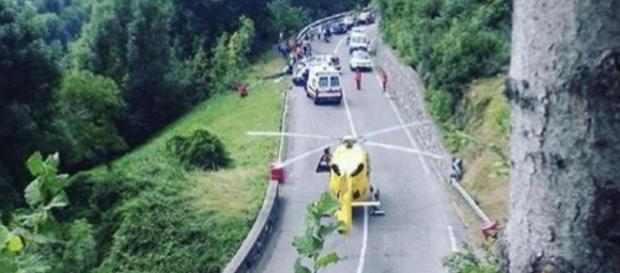 Tragedia a un rally nel Bresciano, auto esce fuori di strada e ... - lastampa.it Tragedia a un rally nel Bresciano, auto esce fuori di strada e ... - lastampa.it