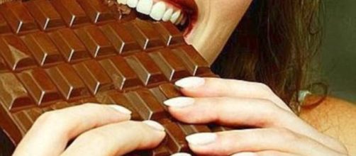 Cioccolato, è doppia soddisfazione: ci rende felici e nutre i ... - intelligonews.it