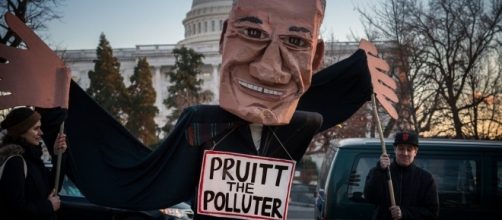 Protesting Scott Pruitt for EPA Director. / [Image by Lorie Shaull via Flickr, CC BY-SA 2.0]