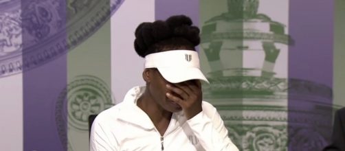 Venus Williams cries at press conference/ [Image source: Youtube Screen grab]
