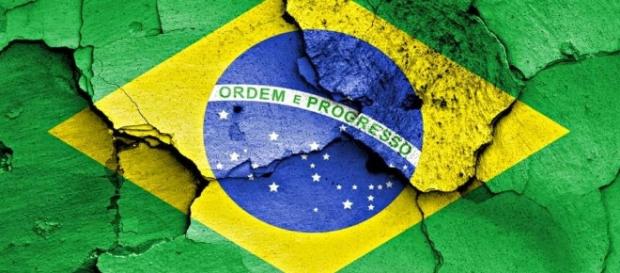 Brasil: muito problemas aparecem por meio das redes sociais. ( Foto: Reprodução) Brasil: muito problemas aparecem por meio das redes sociais. ( Foto: Reprodução)