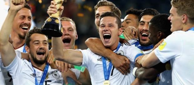 El equipo alemán ganó su primer Copa Confederaciones con su nueva generación de jóvenes futbolistas ( Via Twitter - @FIFAcom) El equipo alemán ganó su primer Copa Confederaciones con su nueva generación de jóvenes futbolistas ( Via Twitter - @FIFAcom)
