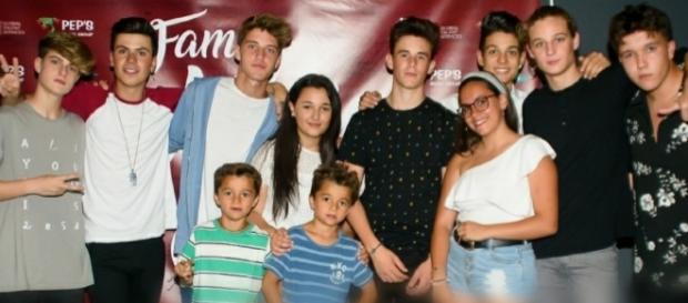 Foto con los artistas del cartel del "Family Music Fest" Foto con los artistas del cartel del "Family Music Fest"