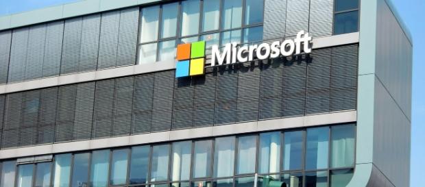 Microsoft plans to lay off thousands | Image: Efes https://pixabay.com/fr/b%C3%A2timent-cologne-fa%C3%A7ade-1011876/ Microsoft plans to lay off thousands | Image: Efes https://pixabay.com/fr/b%C3%A2timent-cologne-fa%C3%A7ade-1011876/