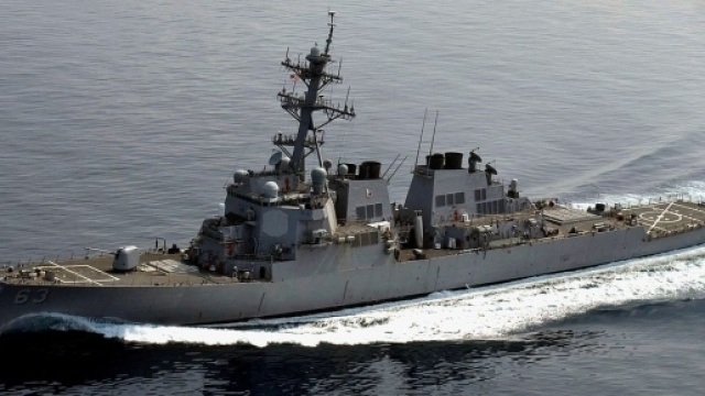 Il cacciatorpediniere statunitense USS Stethem ha attraversato il mare di Spratly, provocando le proteste del governo cinese