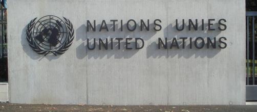 United Nations signage (credits:flickr https://www.flickr.com/photos/munksynz/1351689644)