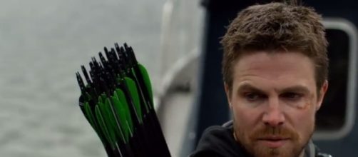 "Arrow" season 6 premiere episode will feature Oliver's grief (via tvpromosdb - YouTube)