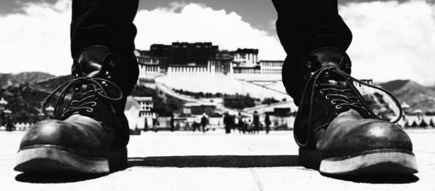 boots before the Dalai Lama's palace in Lhasa.https://pixabay.com/en/the-potala-palace-potala-palace-2459121/ boots before the Dalai Lama's palace in Lhasa.https://pixabay.com/en/the-potala-palace-potala-palace-2459121/