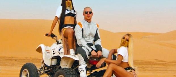 Em lançamento da festa Combatchy, Anitta assume relacionamento com empresário Thiago Magalhães Em lançamento da festa Combatchy, Anitta assume relacionamento com empresário Thiago Magalhães
