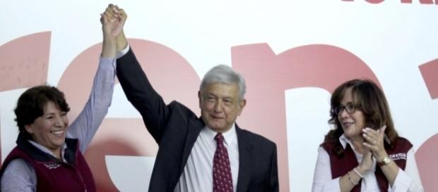 En poco tiempo MORENA ha crecido. En poco tiempo MORENA ha crecido.