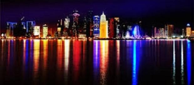 https://upload.wikimedia.org/wikipedia/commons/b/b4/Doha_Qatar_skyline_at_night_Sept_2012.jpg https://upload.wikimedia.org/wikipedia/commons/b/b4/Doha_Qatar_skyline_at_night_Sept_2012.jpg