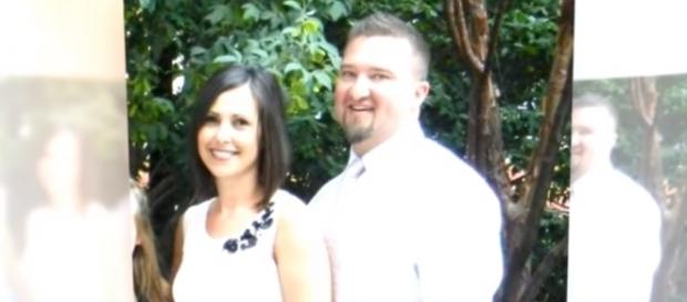 Kristy and Kenneth Manzanares in an undated photo - YouTube/5 Fast Facts Kristy and Kenneth Manzanares in an undated photo - YouTube/5 Fast Facts