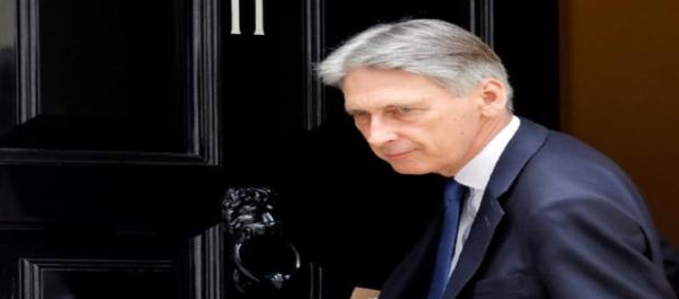 Phillip Hammond (mirror.co.uk) Phillip Hammond (mirror.co.uk)